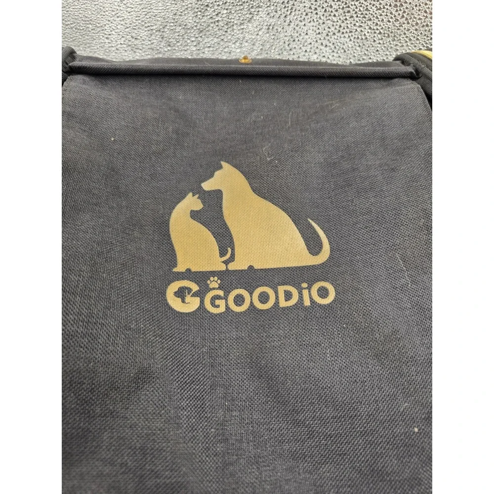 Goodio pet carrier